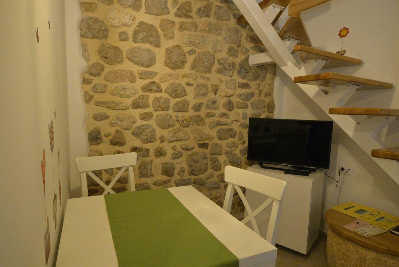 Apartments And Rooms Oliva Cres Luaran gambar