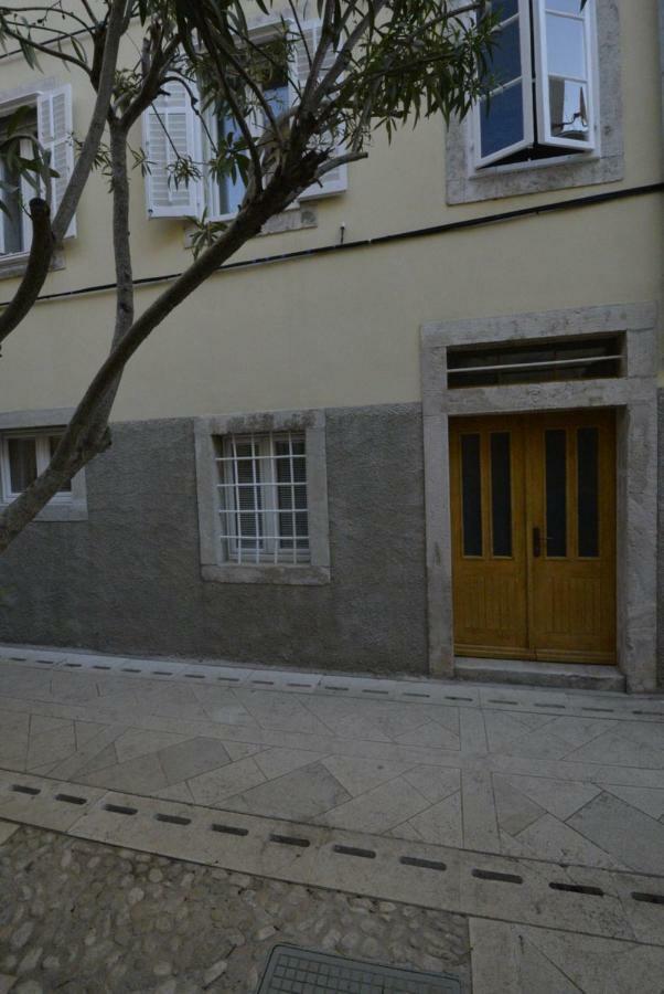 Apartments And Rooms Oliva Cres Luaran gambar