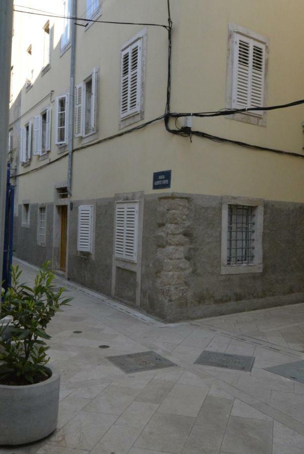 Apartments And Rooms Oliva Cres Luaran gambar