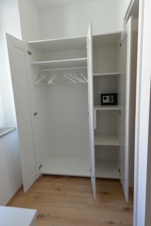 Apartments And Rooms Oliva Cres Luaran gambar